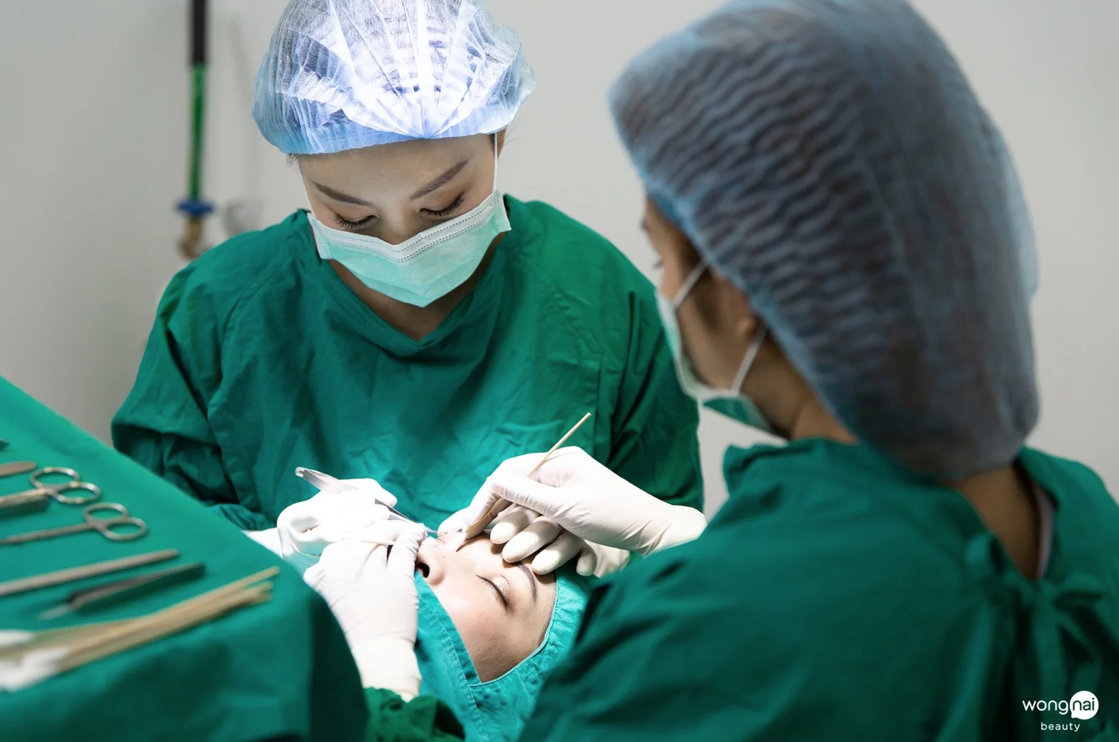 How Sky Clinic Treats Droopy Eyes